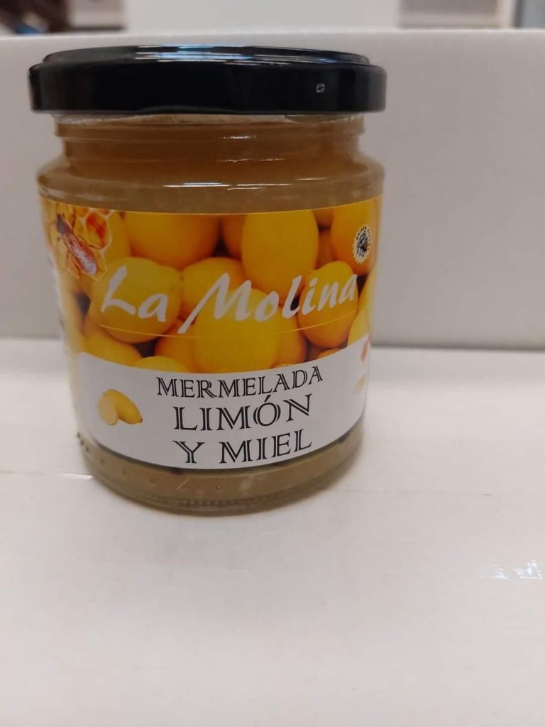2 glas marmelade baseret på honning