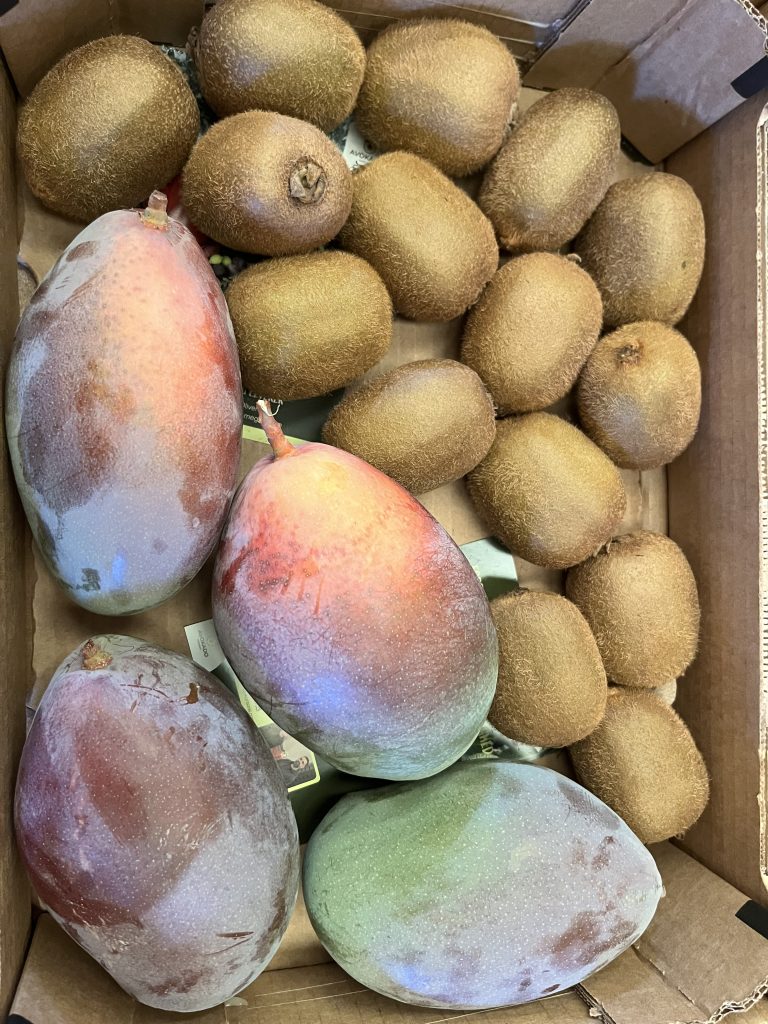 3.5kg Mango/Kiwi